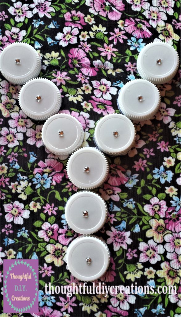 The letter'Y' after the clear rhinestone stickers were attached.