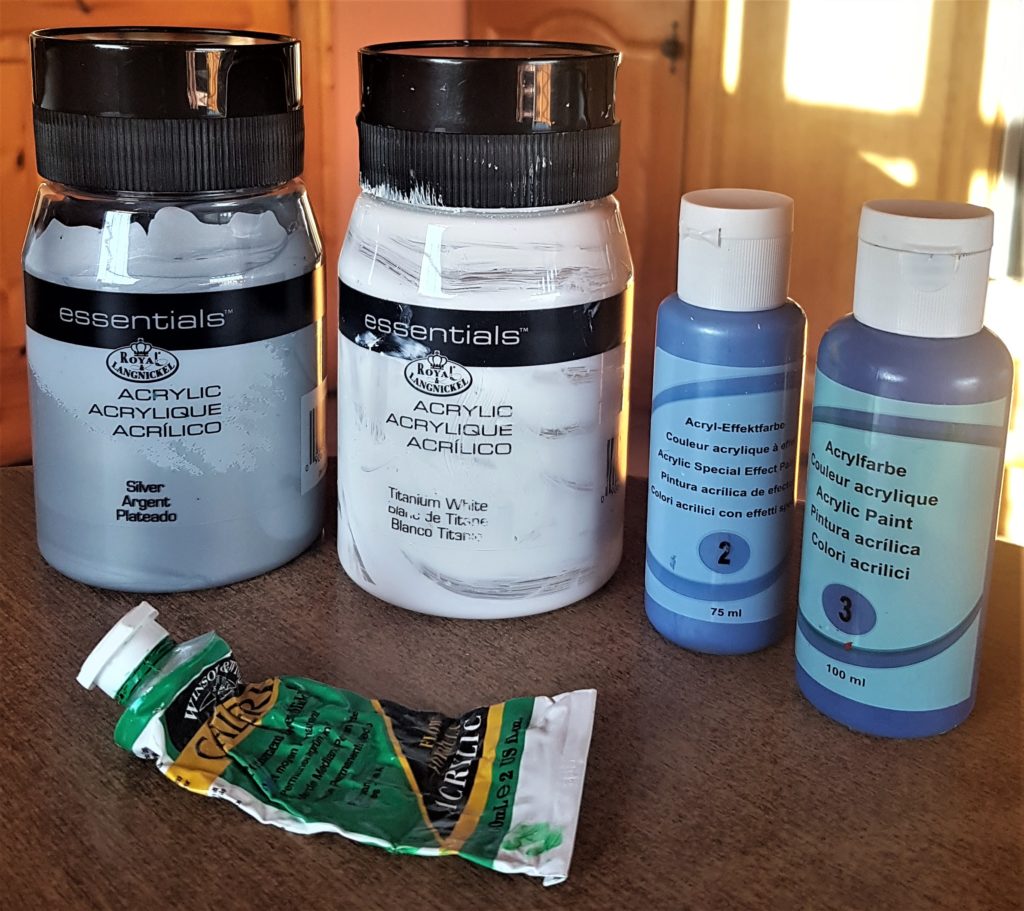 Silver, Titanium White, Light Blue, Dark Blue and Permanent Green Middle acrylic paint.