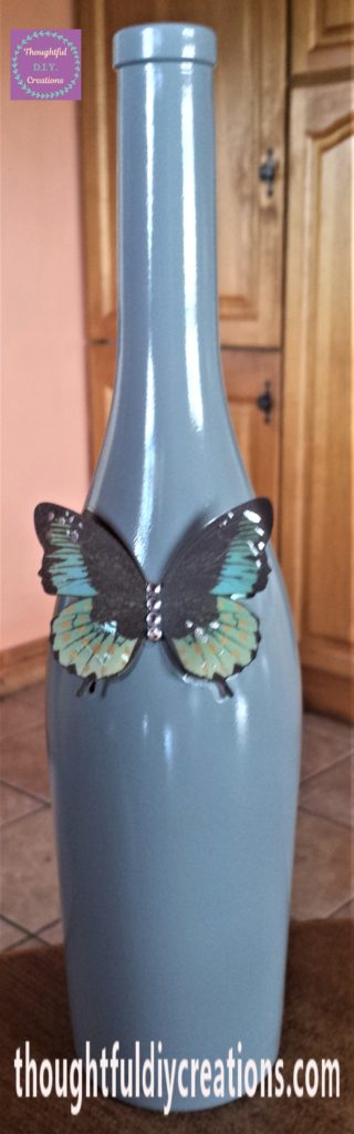 The gemstones added to the mid-section of the butterfly.