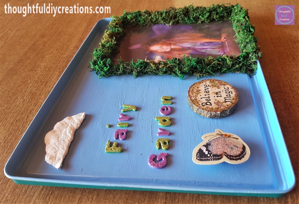 Side angle view of the transformed lid.