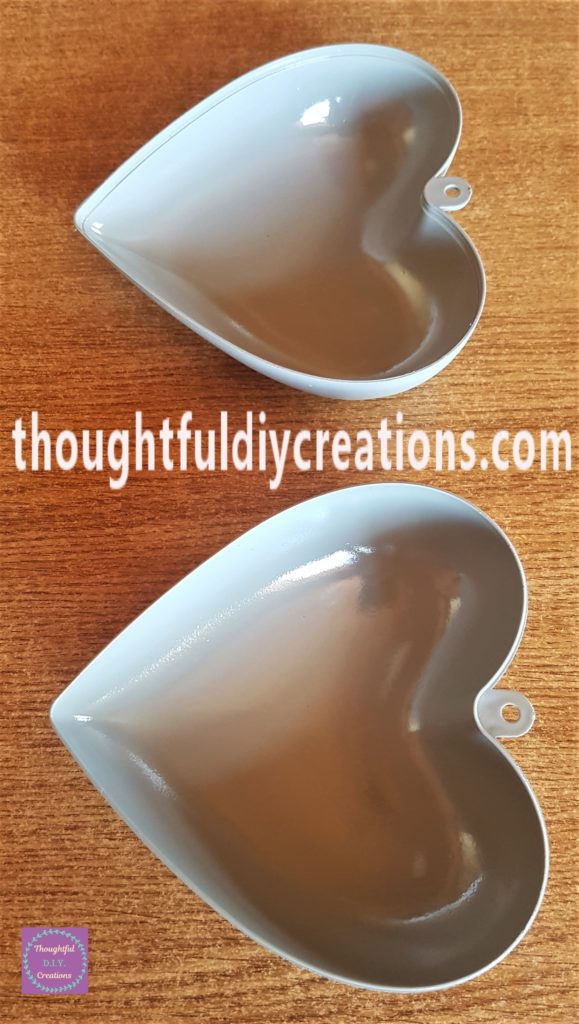 A side view of the spray painted hearts.