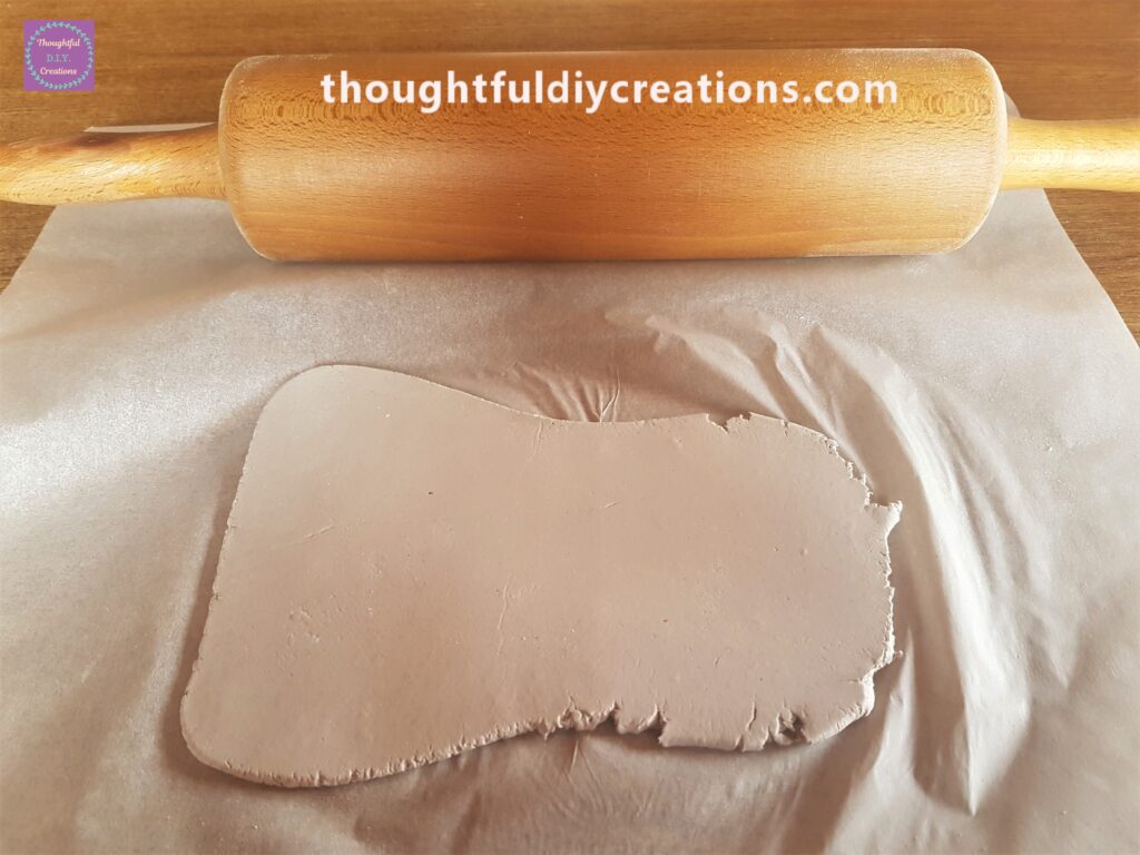 I rolled the Clay evenly to ensure the Clay was the same width.