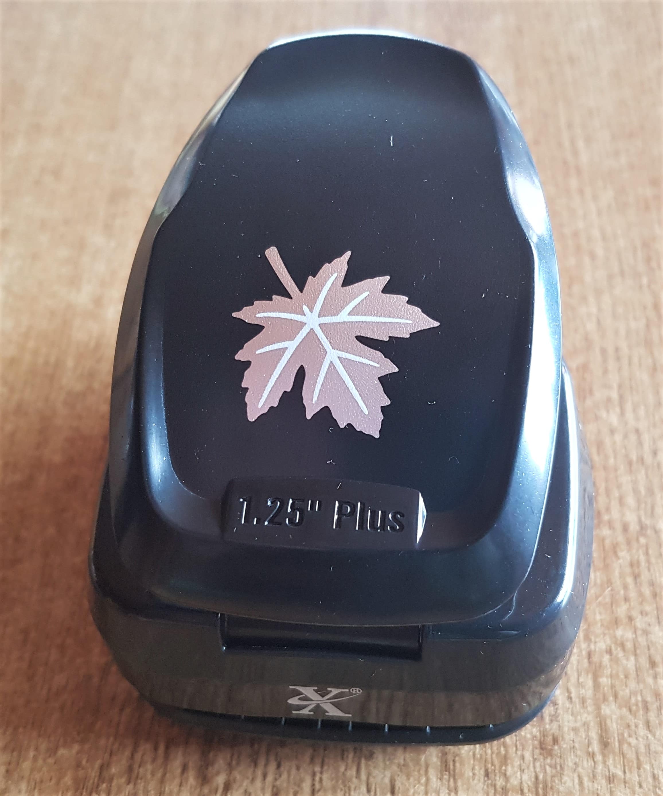 Cut and Emboss Leaf Punch by Xcut.