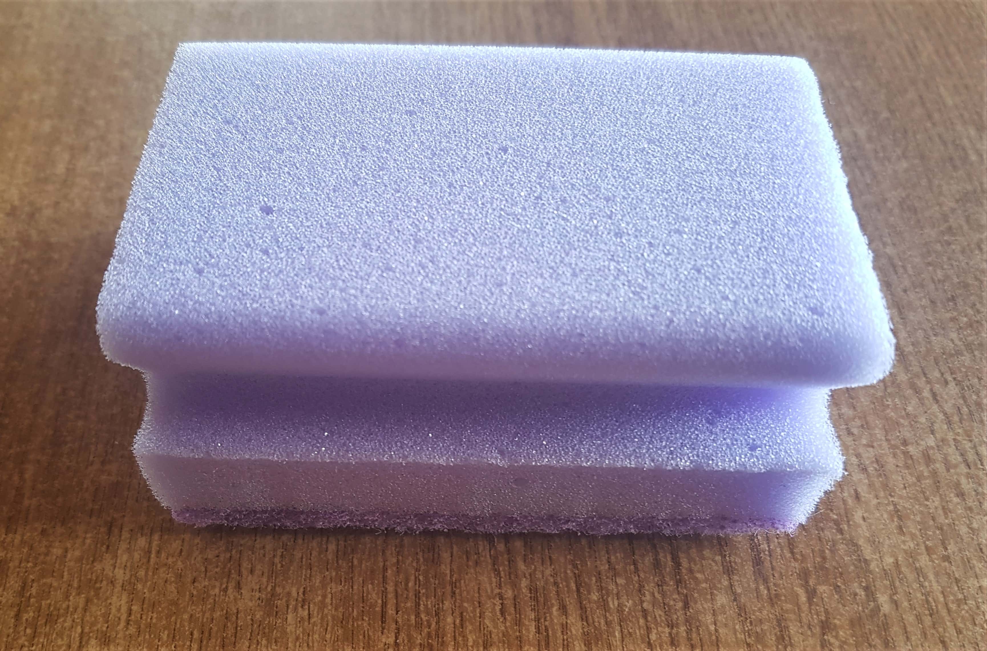 A sponge to apply the Paint.