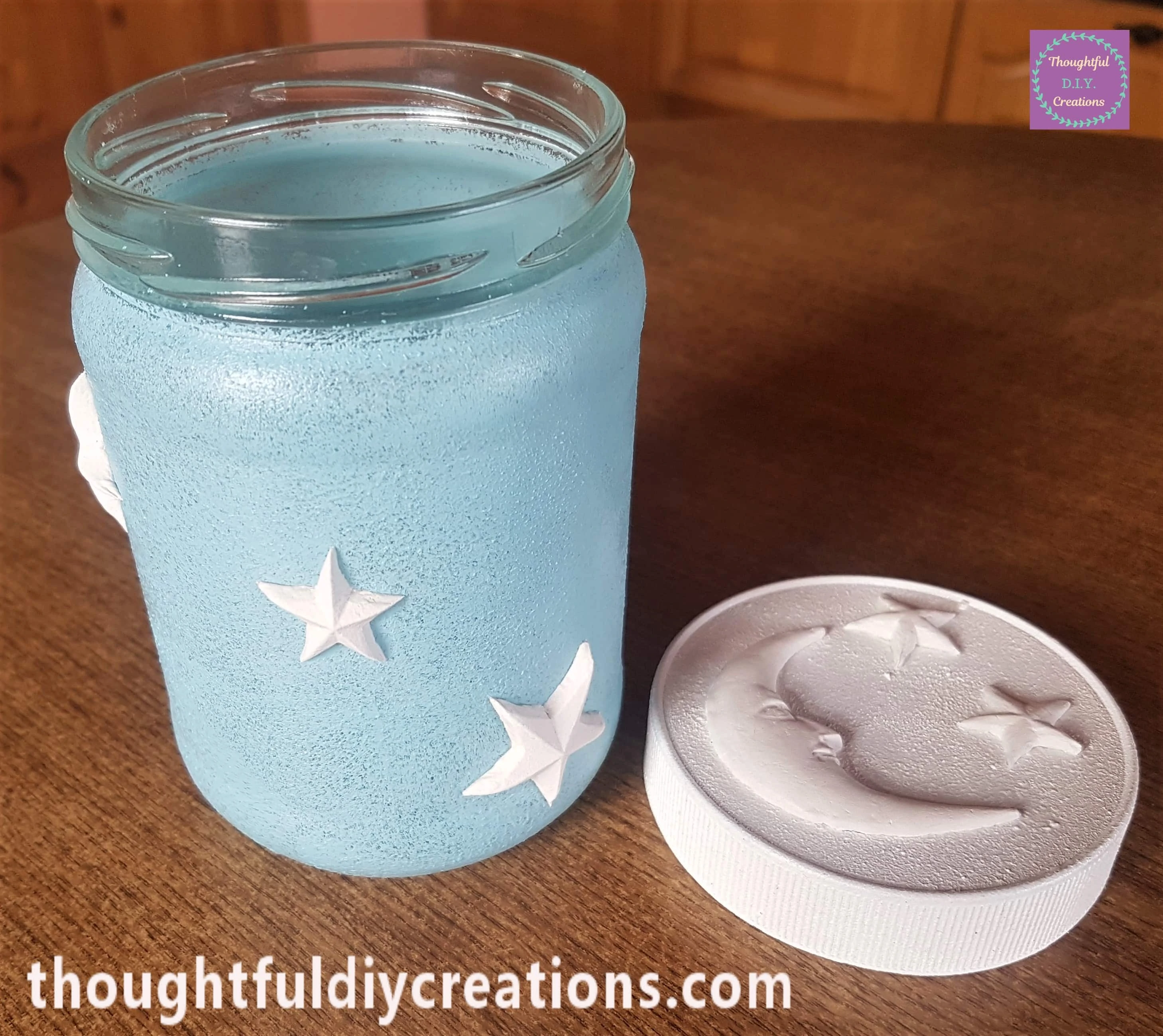 This Completed adding Clay Moulds to the Lid and Jar.