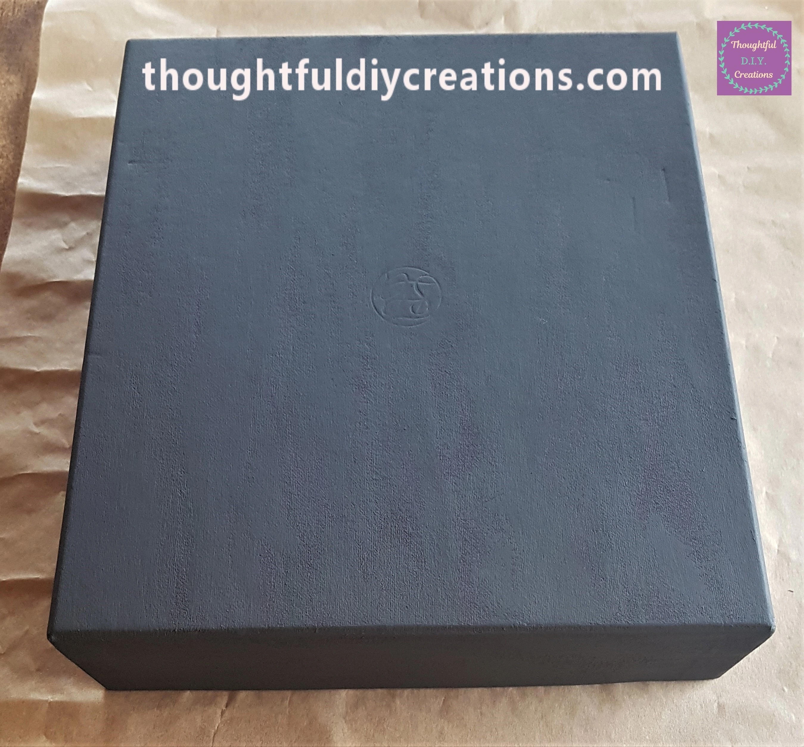 I applied the Gesso to all 4 sides of the lid and the front. This primes the surface and makes it easier to apply Paint.