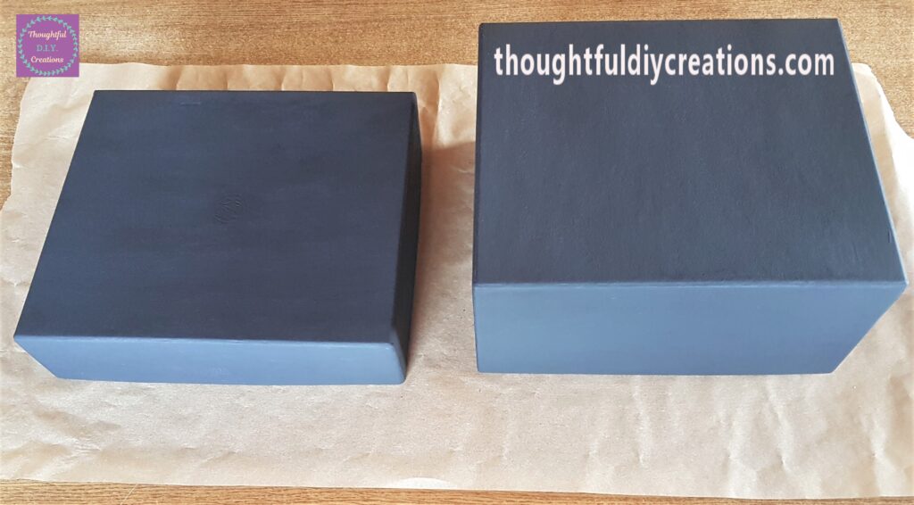 I then applied black gesso to all 4 sides and the bottom of the box. The box and lid were now primed.