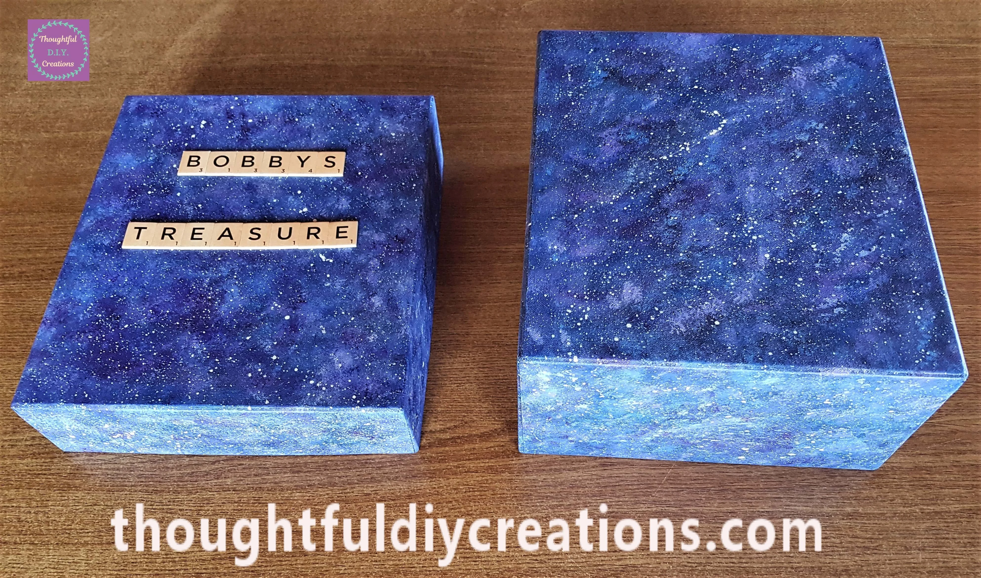 The front of the lid and the bottom of the box.