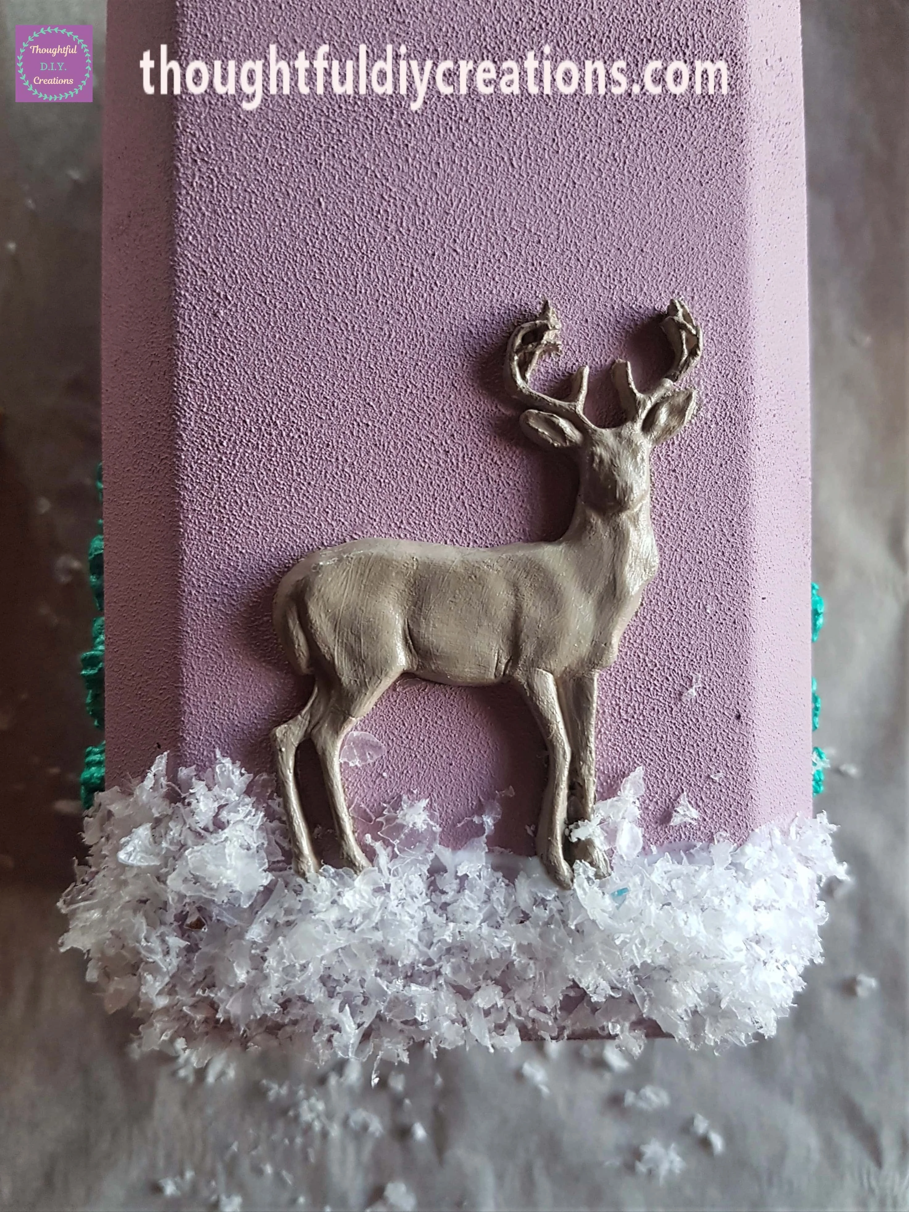 I sprinkled and pressed some Snow Confetti into the Glue.