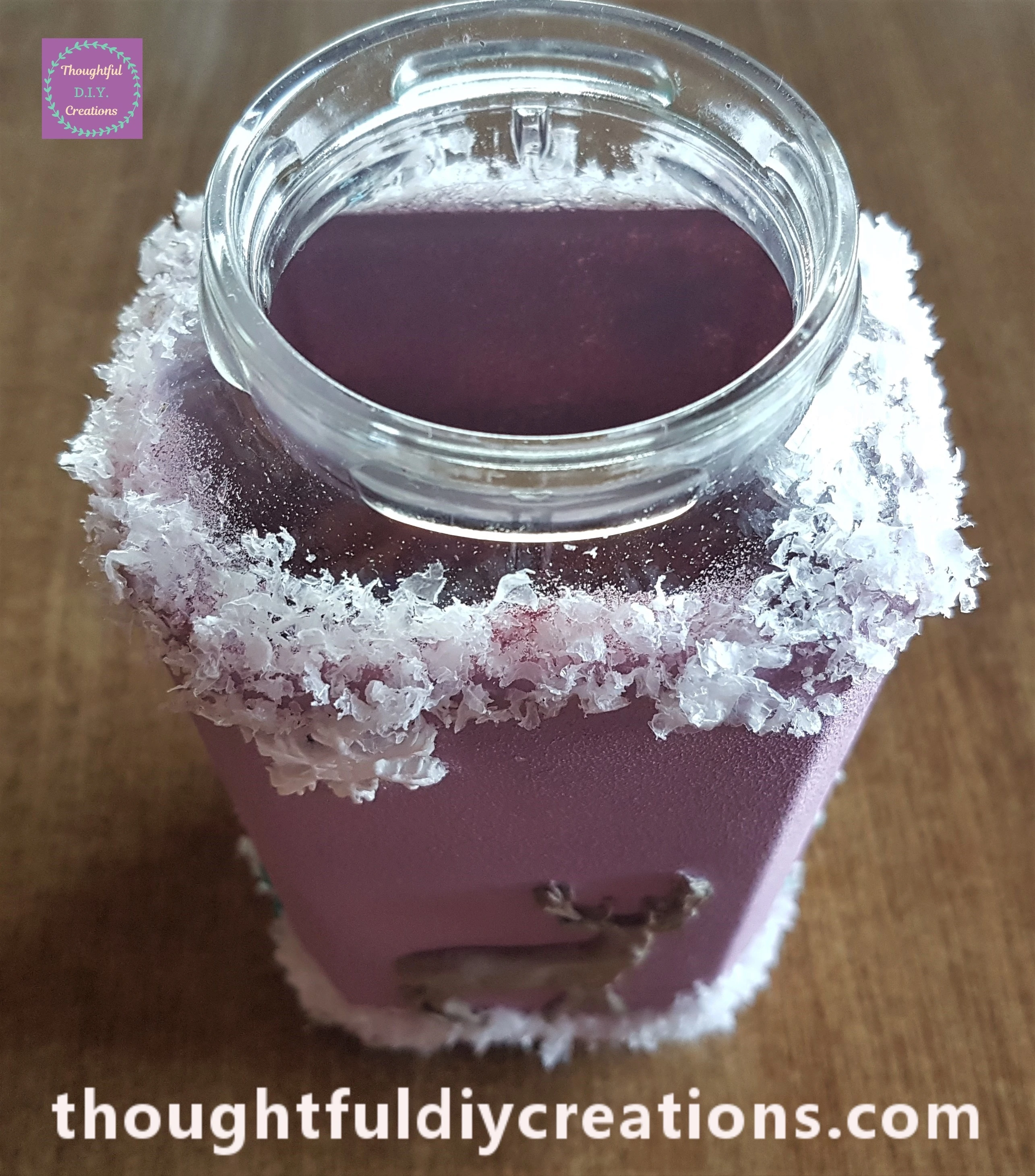 I again sprinkled and pressed Snow Confetti into the Glue.