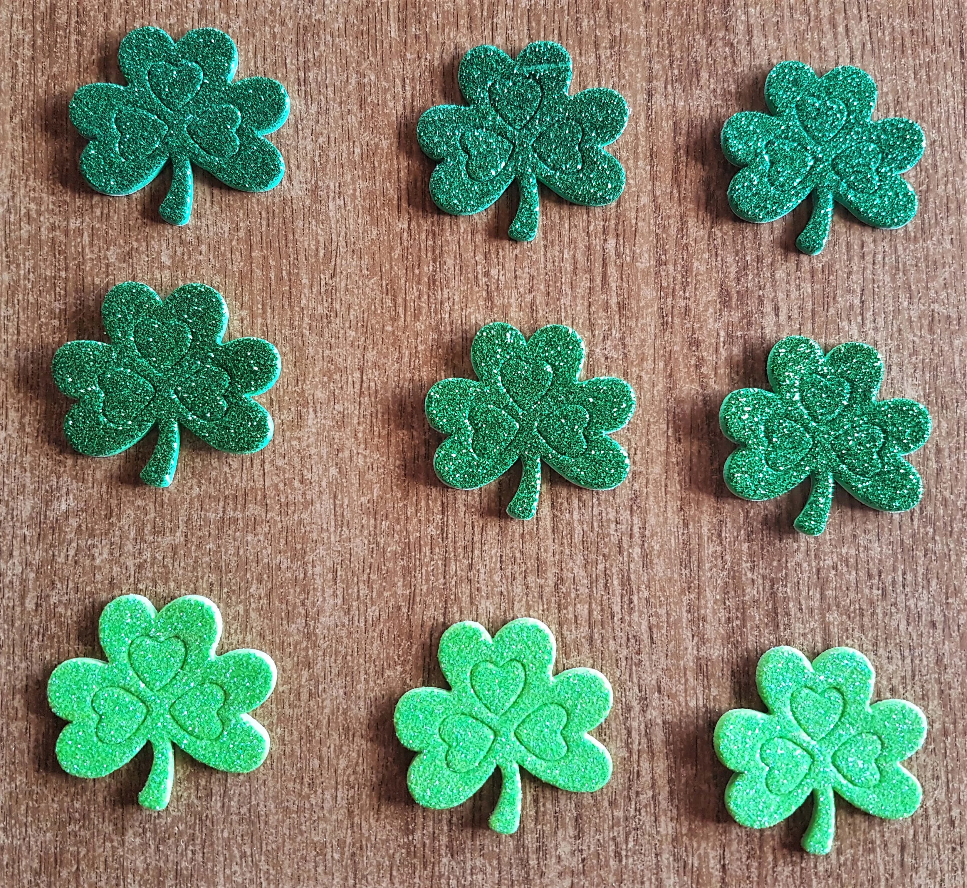I am using 3 Shamrocks for each colour for the St. Patrick's Day Canvas.