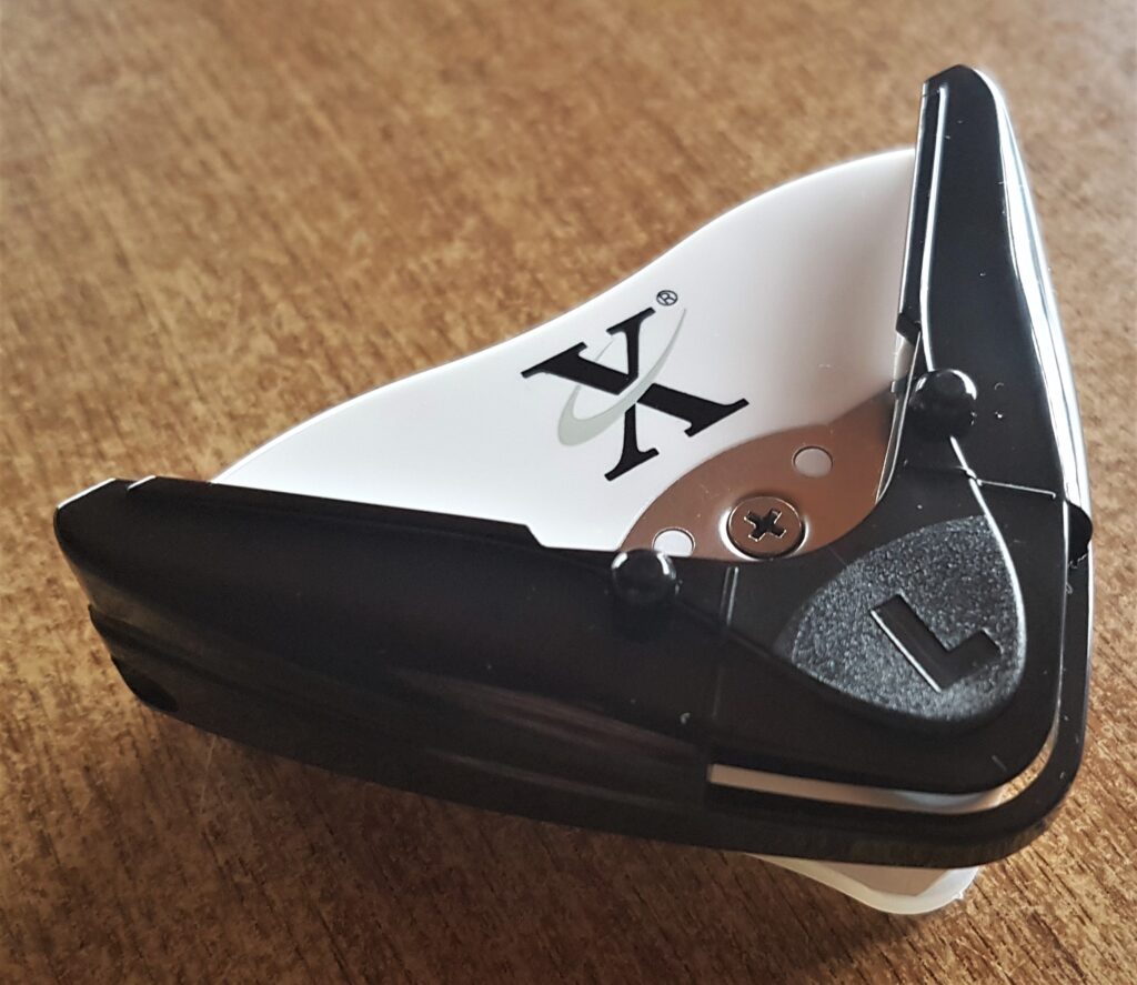I got my 2-in-1 Corner Punch by X-Cut.
