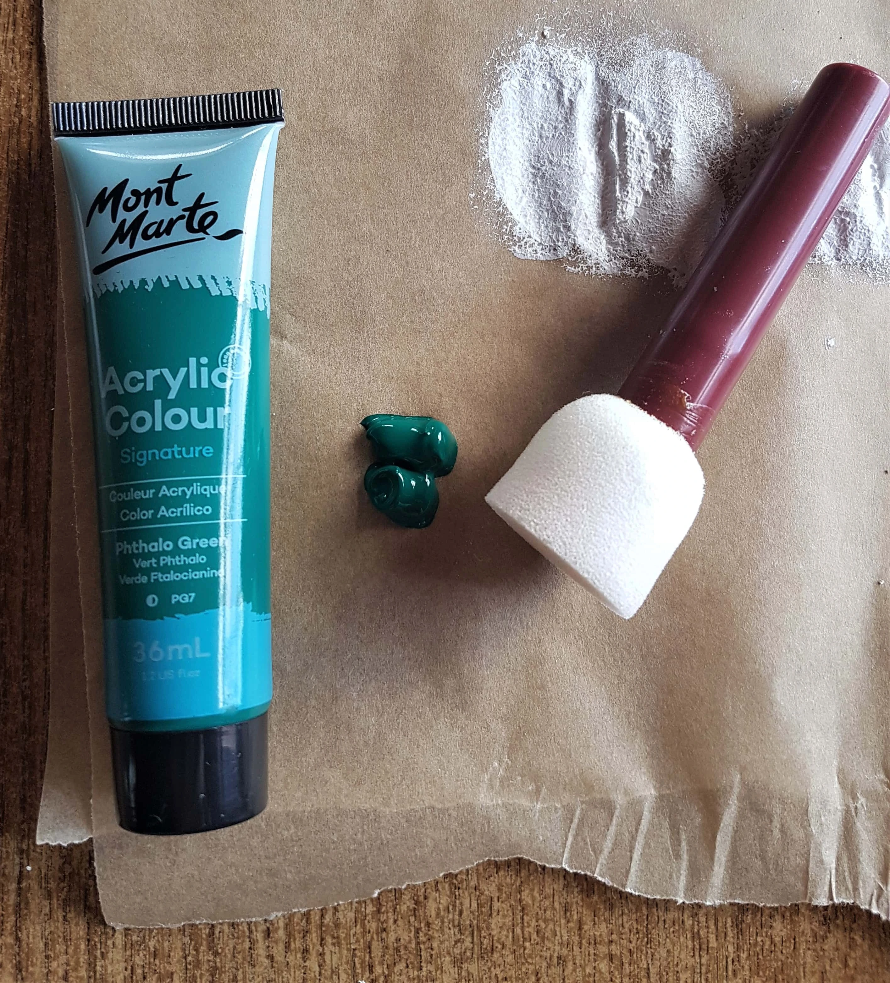 'Phthalo Green' Acrylic Paint on a Baking Sheet, I got another Sponge with Handle.