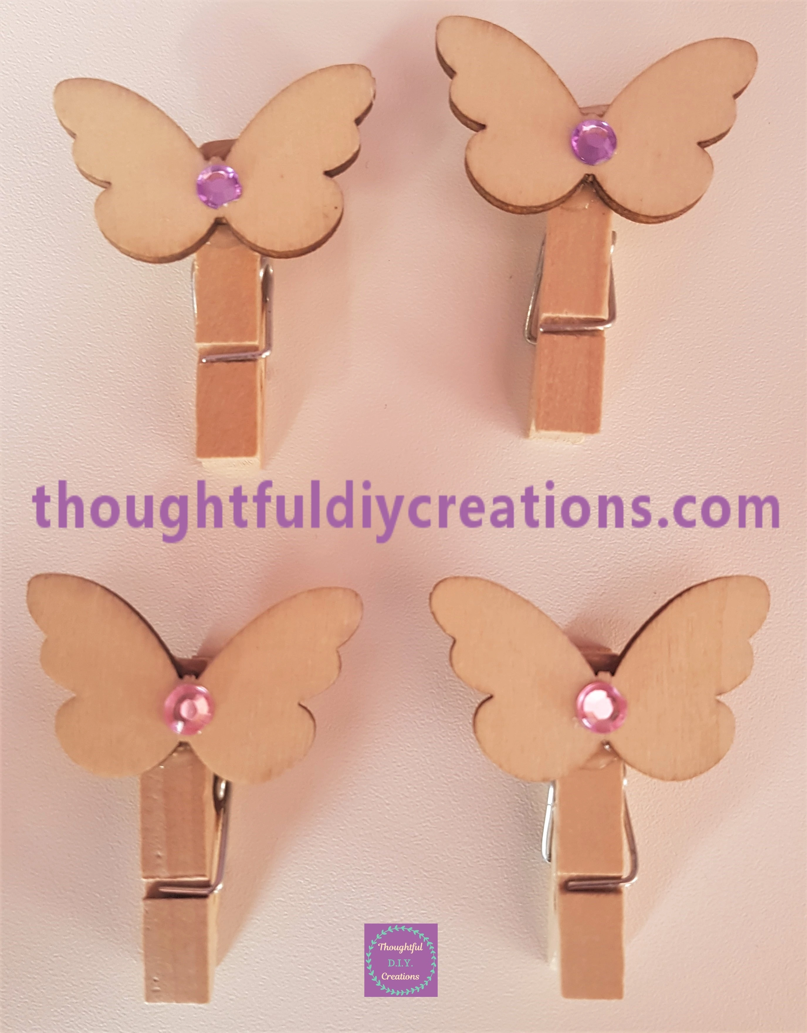 I added 2 Purple Gemstones to 2 of the Pegs and 2 Pink Gemstones to the other 2 Pegs.