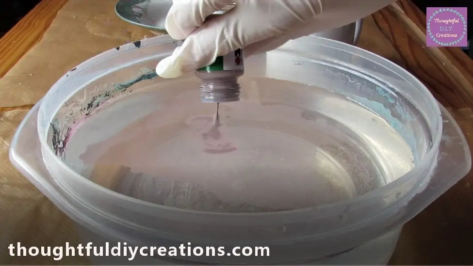 I got my Rose Taupe Marbled Colour and Dripped about 5 Droplets into the Bowl.