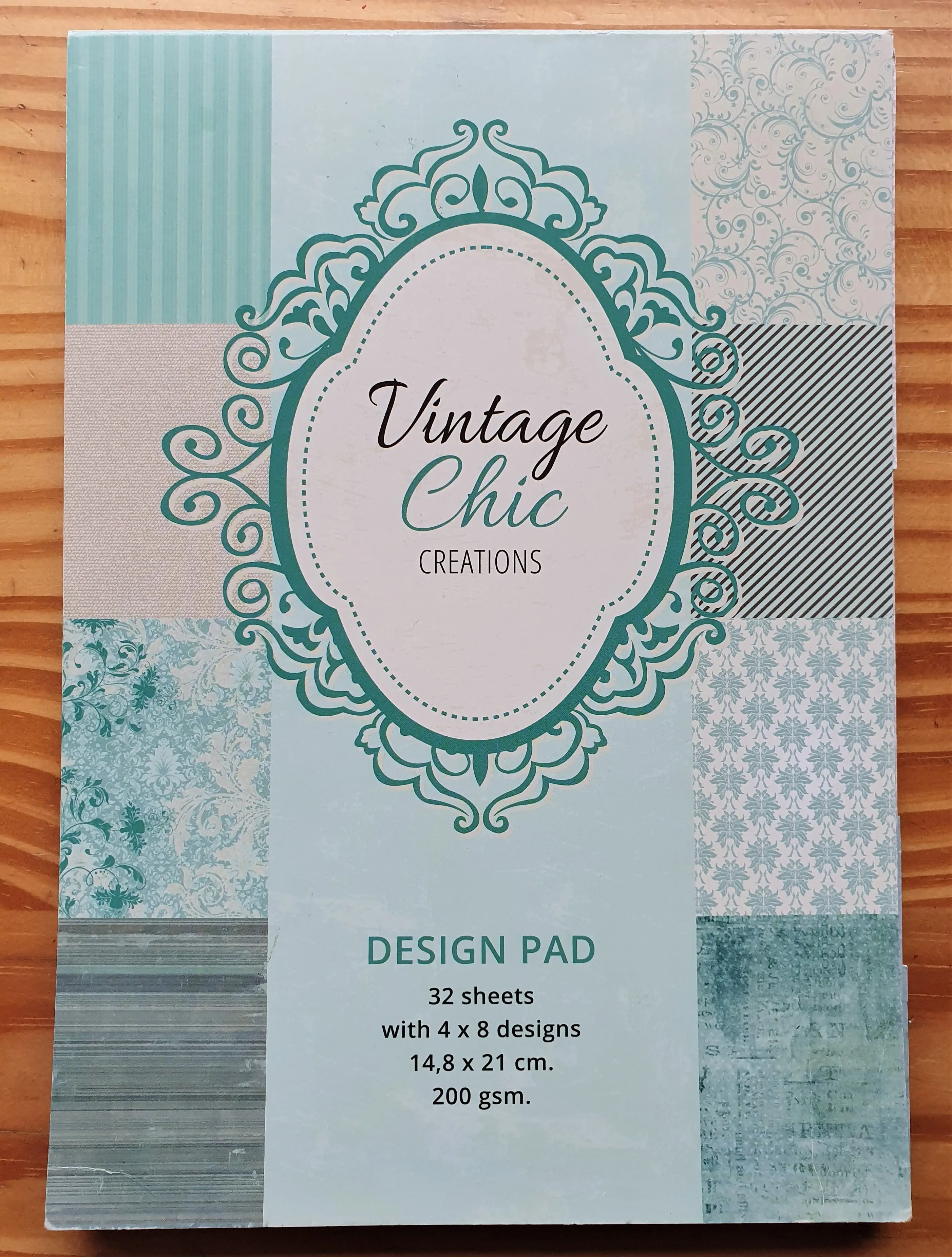 I got a Green Paper Pad that I've had a few Years from my Supplies.