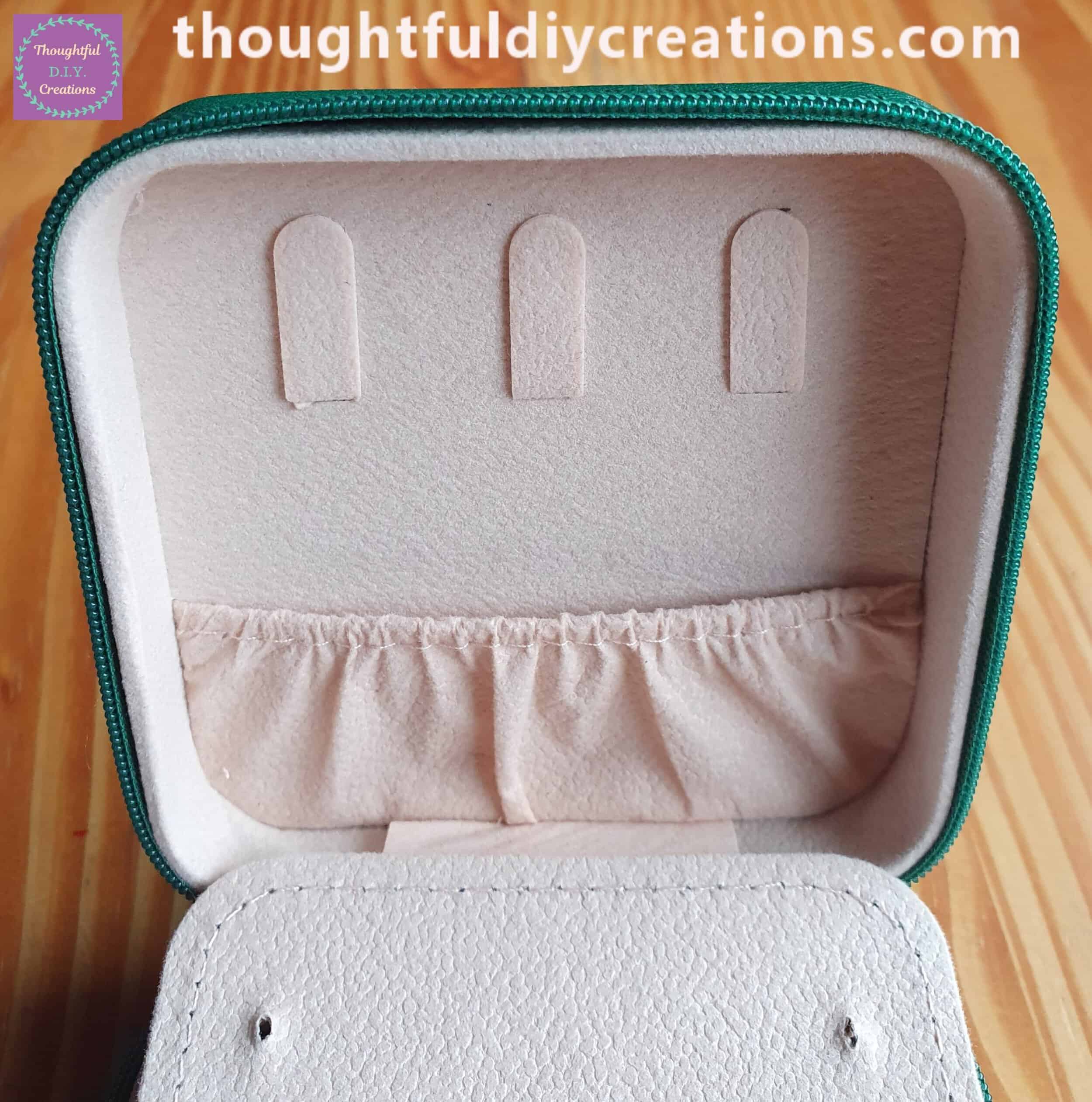 Chain & Bracelet Holder