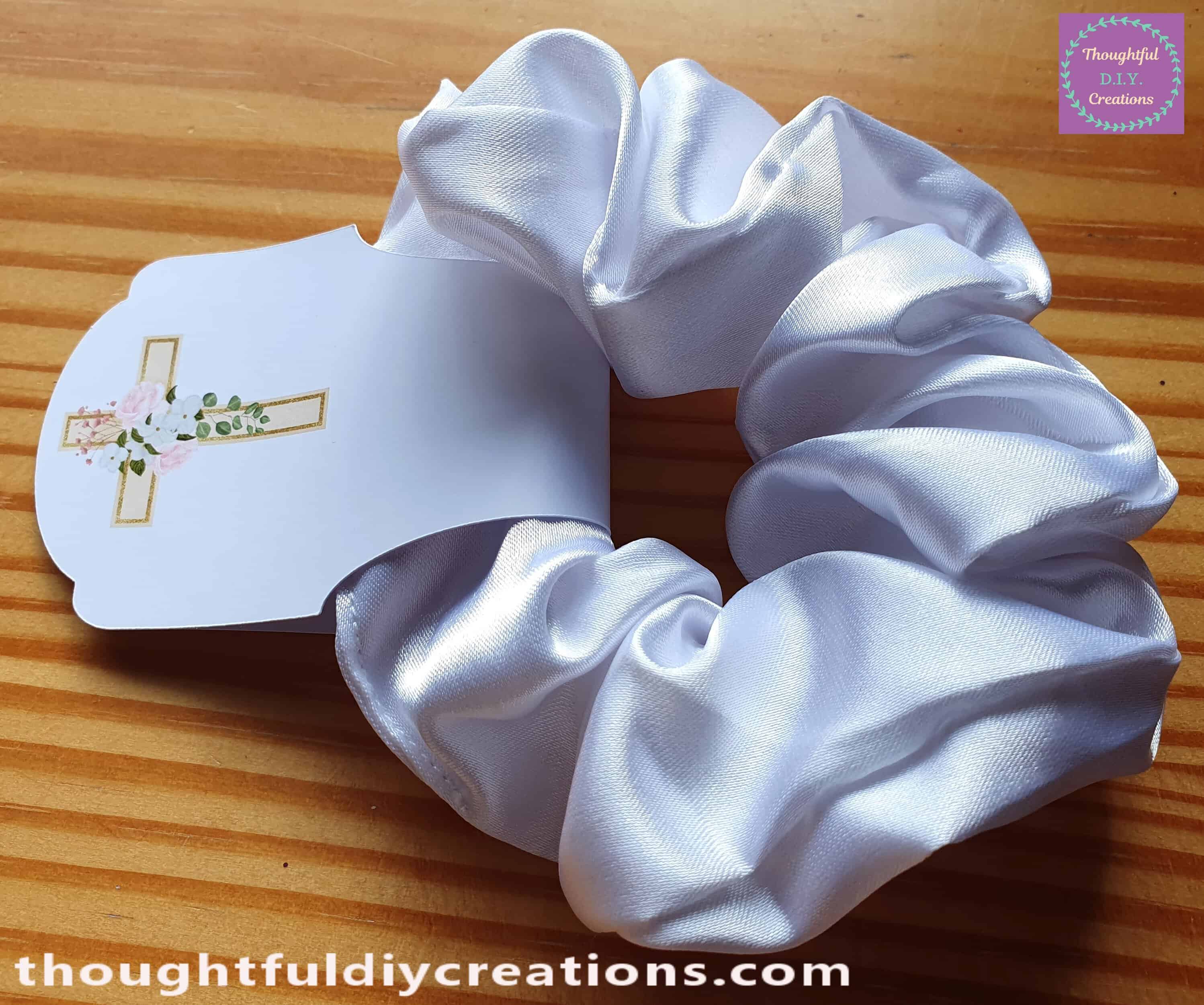 Side View of the Tag on the Scrunchie